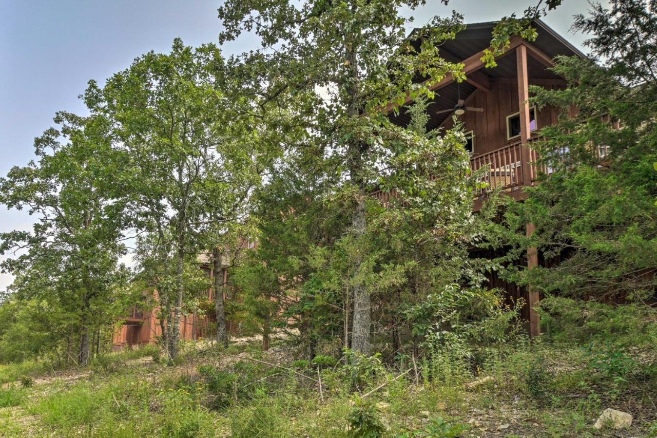 Branson West Cabin With Pool Access And Golfing Exterior photo