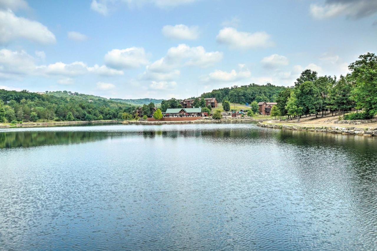 Branson West Cabin With Pool Access And Golfing Exterior photo
