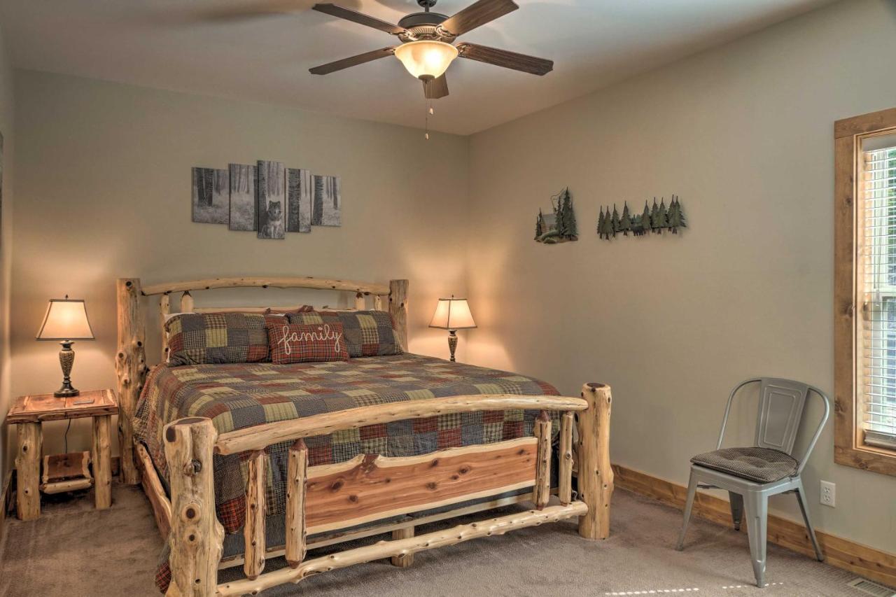 Branson West Cabin With Pool Access And Golfing Exterior photo