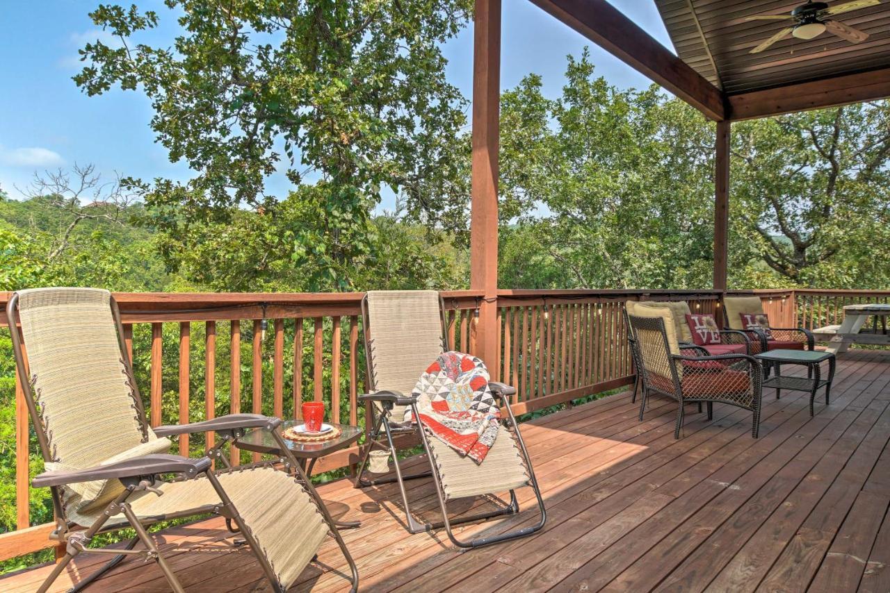 Branson West Cabin With Pool Access And Golfing Exterior photo